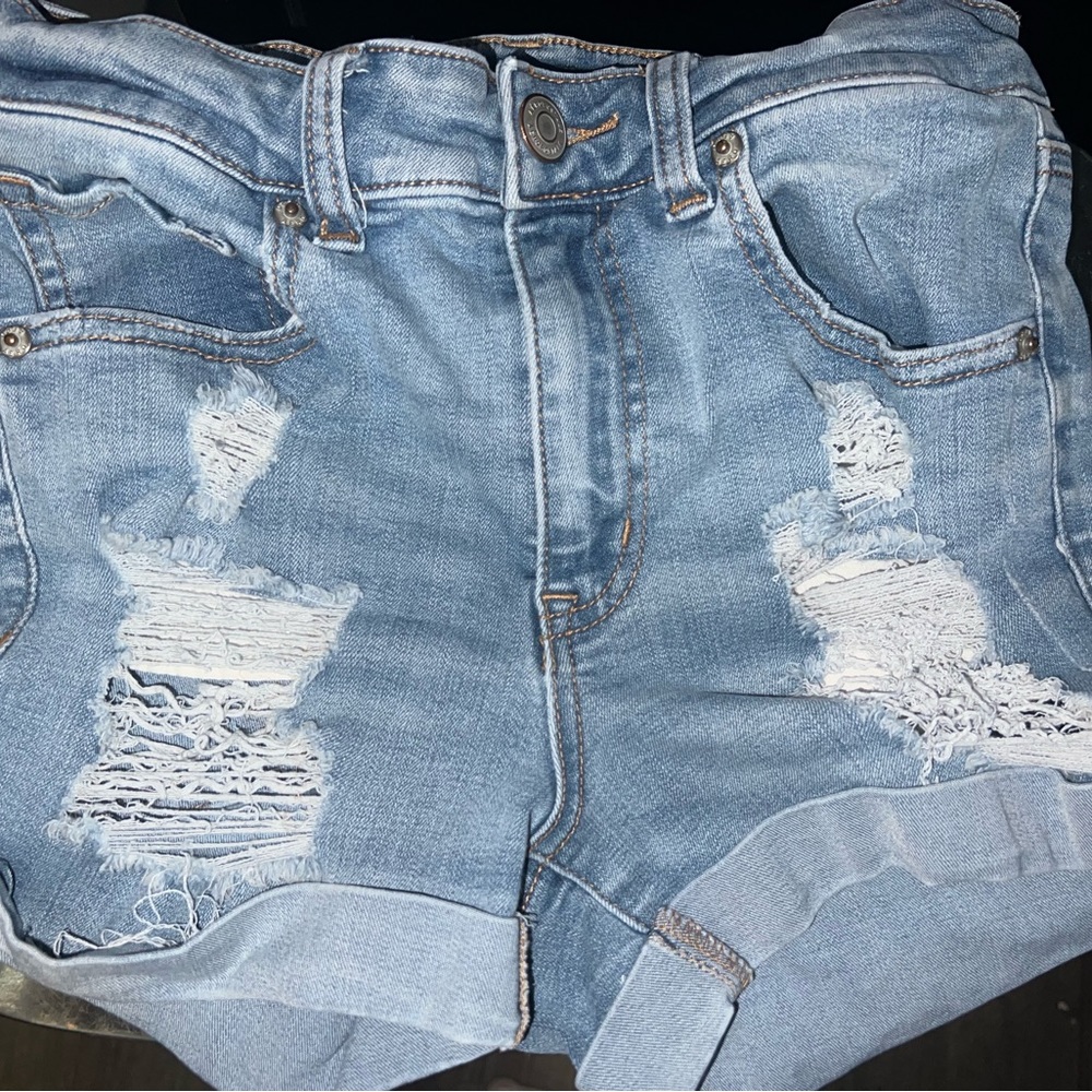 Aeropostale ripped skinny shorts